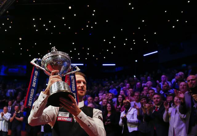 只有通过不 只有通过不