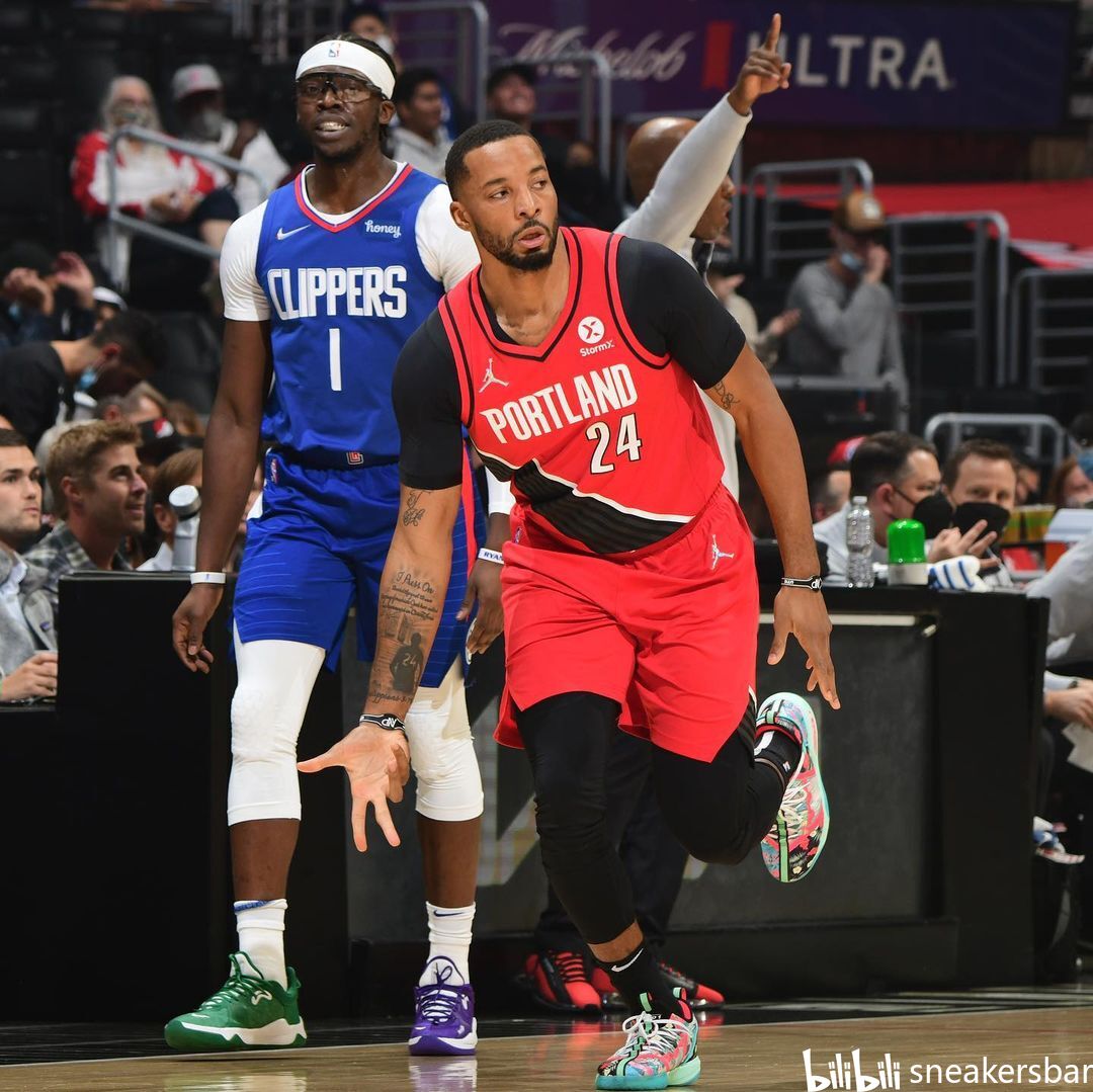 翼防守吉米 翼防守吉米