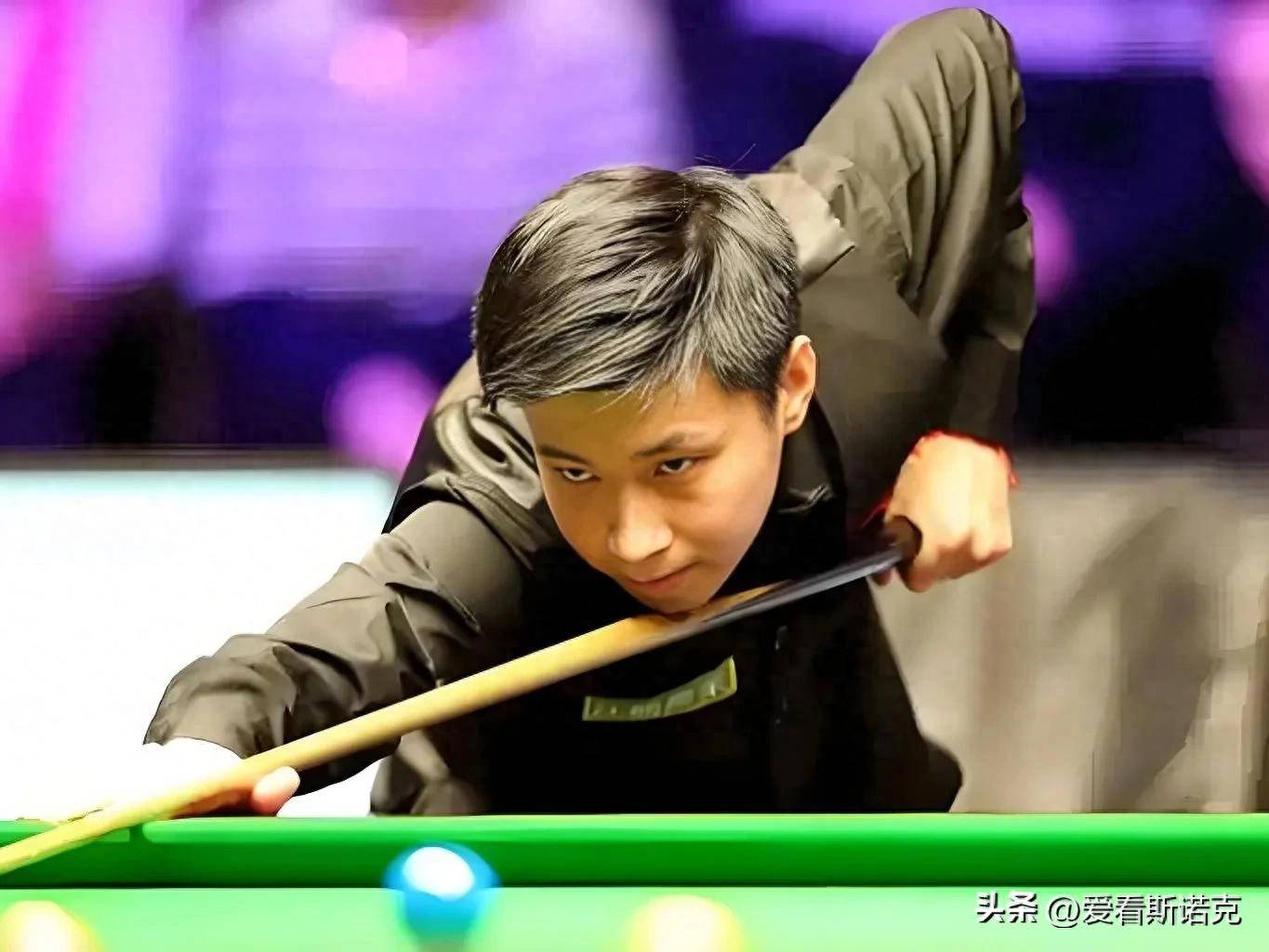 触球完成卸 触球完成卸